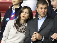 Яхту миллиардера Романа Абрамовича запечатлели возле берегов Турции