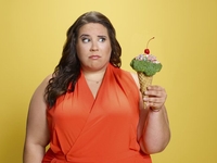 Как полюбить свое тело: 7 советов от известной толстушки