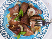 Жареная печень с луком