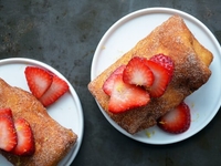 Мамам на заметку: Готовим клубничную чимичангу