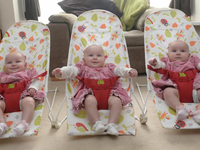 Вот это сюрприз: У американки родились три однояйцовые близнеца