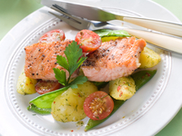 Семга с яблоками и лимоном