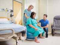 Нужно ли мужу присутствовать на родах