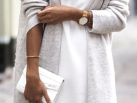 Стильное решение: как носить летнее платье осенью