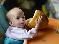 В Сеть попали снимки ребенка сыроедов