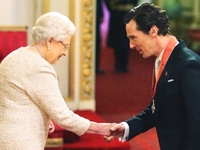 Бенедикт Камбербэтч стал командором ордена Британской империи