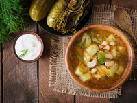 Как приготовить рассольник: Три вкусные идеи