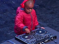 Трехлетний диджей победил в шоу талантов