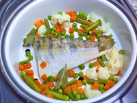 Рыба с овощами в мультиварке