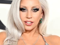 Яркие цитаты звезд о макияже