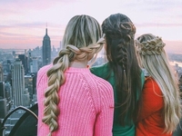 Прическа на скорую руку: Широкая французская коса