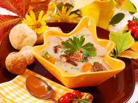 Сливочный суп с белыми грибами