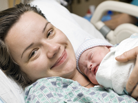 В каком положении лучше рожать: Вертикальные роды