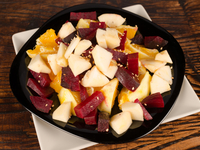 Постный салат из свеклы, яблок и апельсинов