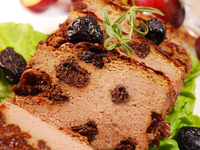 Рецепты на Новый год: Печеночный паштет с черносливом