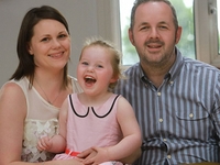 Как в сказке: Мамин поцелуй оживил дочку