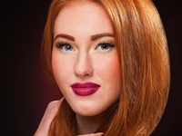 Макияж на Новый год: Яркий акцент на губы