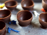 Что приготовить детям на выходные: Вкусные шоколадные тарелочки