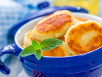 Сырники с изюмом: Три вкусные идеи