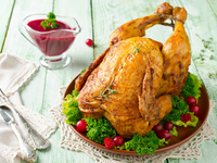 Блюда на Новый год: ТОП-5 рецептов запеченной курицы