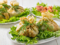 Блинные мешочки с грибами