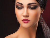 Макияж на Новый год в золотисто-коричневой гамме