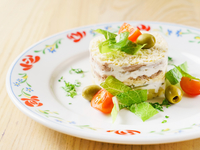 Слоеный салат: Три идеи к Новому году