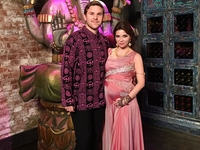 Беременная дочь Юдашкина отметила день рождения в индийском стиле