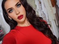 15 вариантов причесок на Новый год