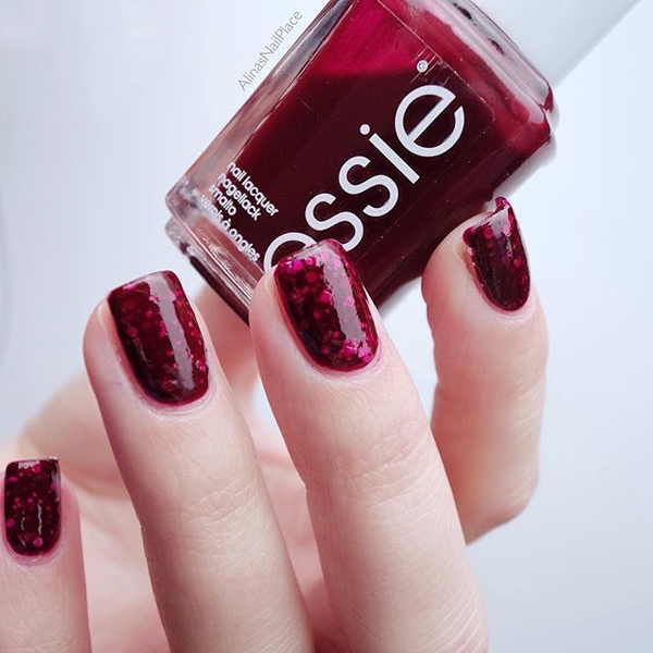 До Нового года пол часа: Экспресс маникюр