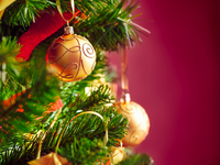 Поделки на Новый год 2016: Урашения на елку из старых носков