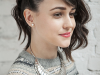 Стильная прическа на Новый год: Фото-инструкция