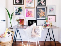 Как декорировать пустую стену: пять стильных вариантов