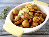 Запеченный картофель в мультиварке