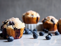 Что приготовить детям на выходные: Черничные маффины