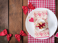 Сервировка на День Валентина: как украсить стол