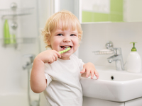 Скрежет зубами у детей: причины и следствие