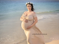 В ожидании пятерни: Как выглядит будущая мама на 24-й неделе