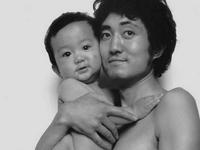 Длиною в жизнь: отец фотографировался с сыном на протяжении 26 лет