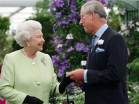 Принц Чарльз показал архивное фото Елизаветы II в 13-летнем возрасте