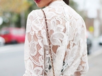 Как носить прозрачную блузку: три модных правила