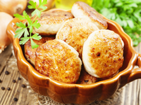 Куриные котлеты с сырной начинкой