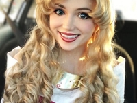 Американка превращается в принцесс Дисней ради детских улыбок