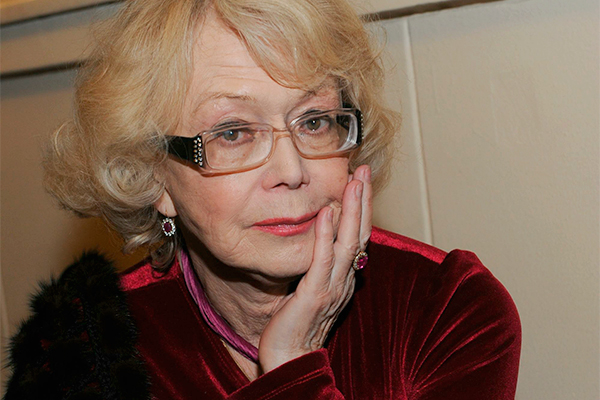 Актрису Светлану Немоляеву госпитализировали