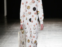 Модные принты 2016: цветы, рептилии и клетка