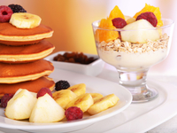 Апельсиновые оладьи: Три рецепта для завтрака