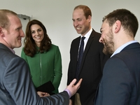 Кейт Миддлтон и принц Уильям посетили больницу