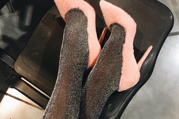 instagram.com/polinaogareva