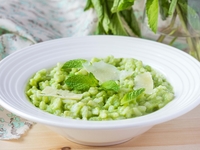 Весеннее ризотто с зеленым горошком