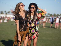 В чем пойти на весенний фестиваль: 10 стильных идей